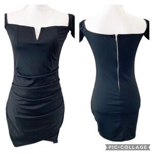 Bar III Mini Dress Size XS NWT Black HOCO Split V-Neck Short Sleeve Bodycon